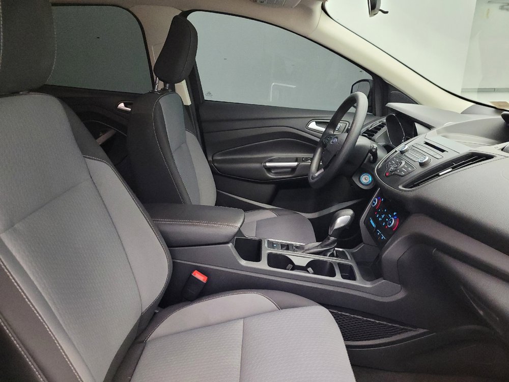 Used 2018 Ford Escape SE image 21