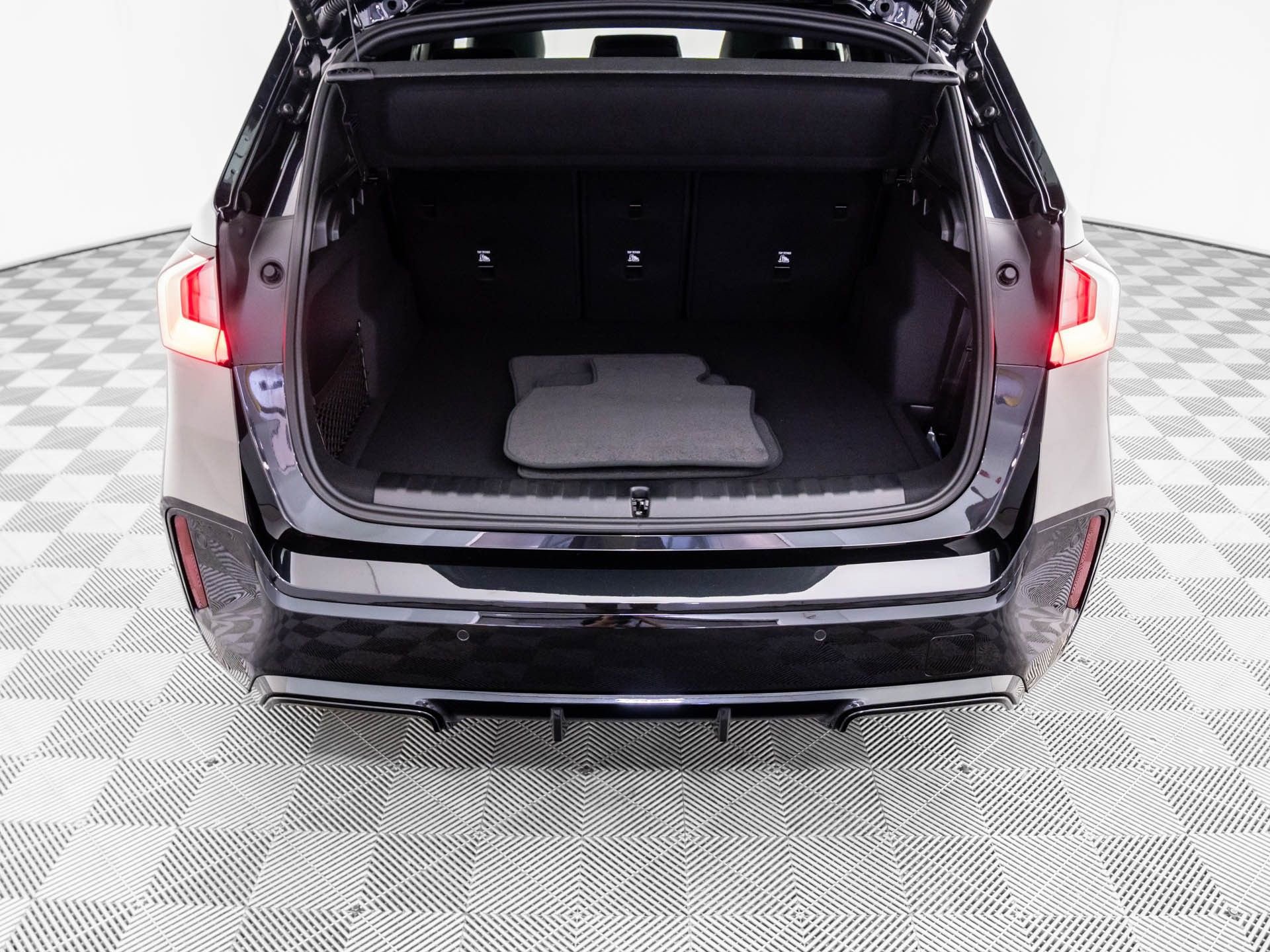 Certified 2025 BMW X1 xDrive28i w/ Technology Package image 30