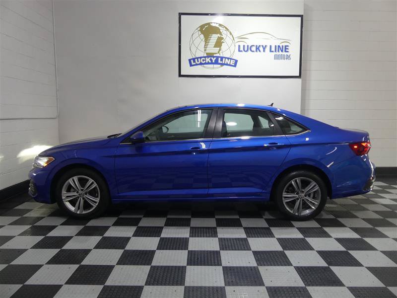 Used 2024 Volkswagen Jetta SE FWD image 7