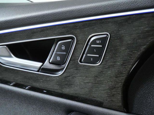 Used 2021 Audi Q8 Premium Plus AWD/4WD image 28