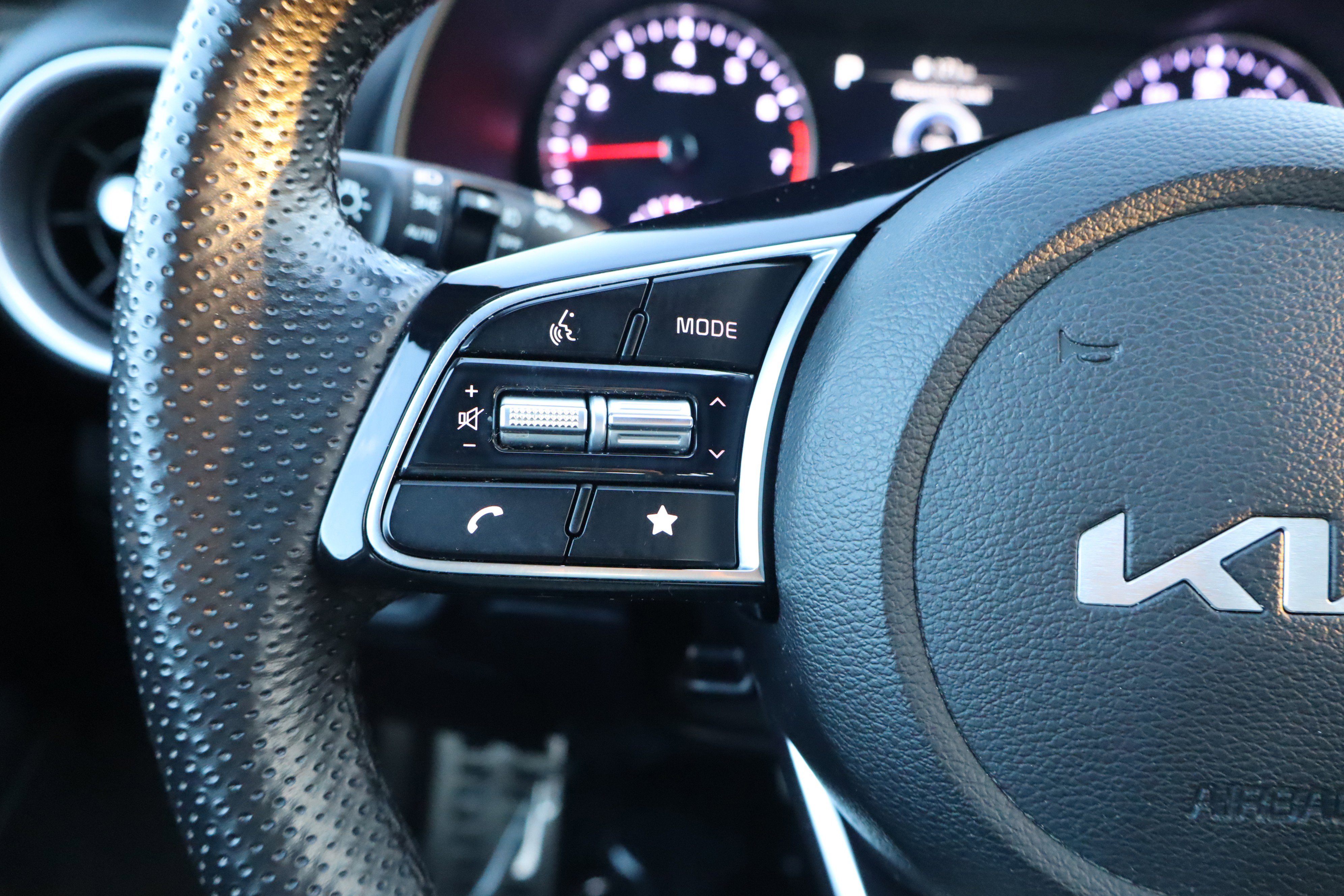 Certified 2024 Kia Forte GT-Line FWD image 16