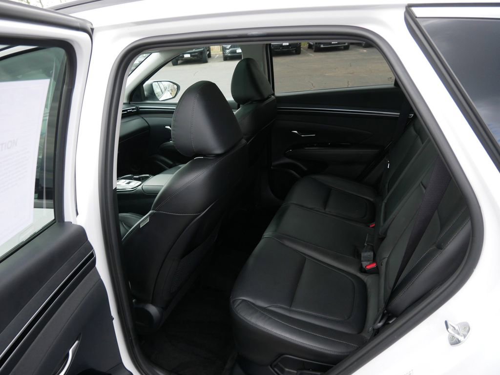 Used 2022 Hyundai Tucson Limited AWD/4WD image 11