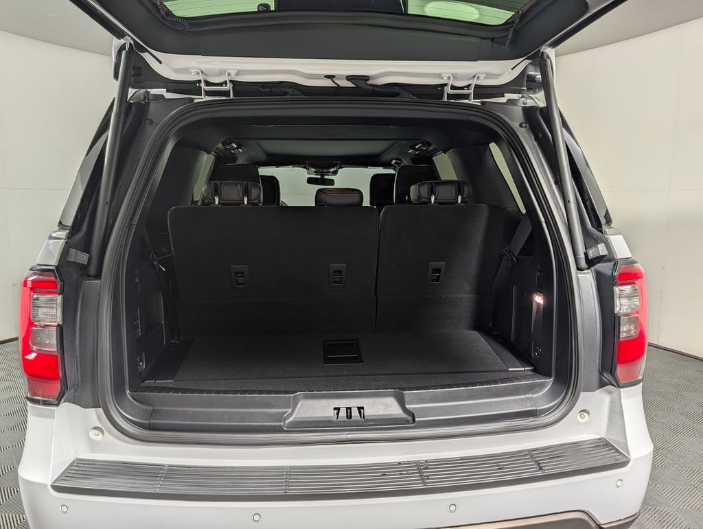 Certified 2020 Ford Expedition King Ranch w/ Cargo Package AWD/4WD image 6