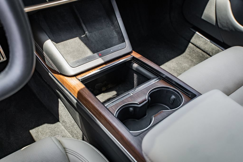 Used 2023 Tesla Model S AWD/4WD image 28