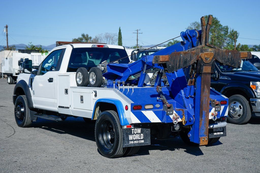 Used 2017 Ford F550 2WD Regular Cab Super Duty w/ Advanced Security Pack image 6