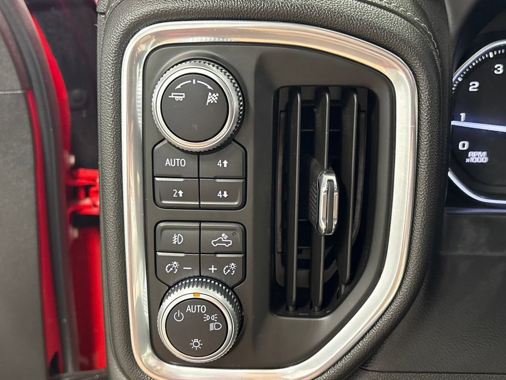 Used 2019 GMC Sierra 1500 Elevation w/ Elevation Value Package AWD/4WD image 17