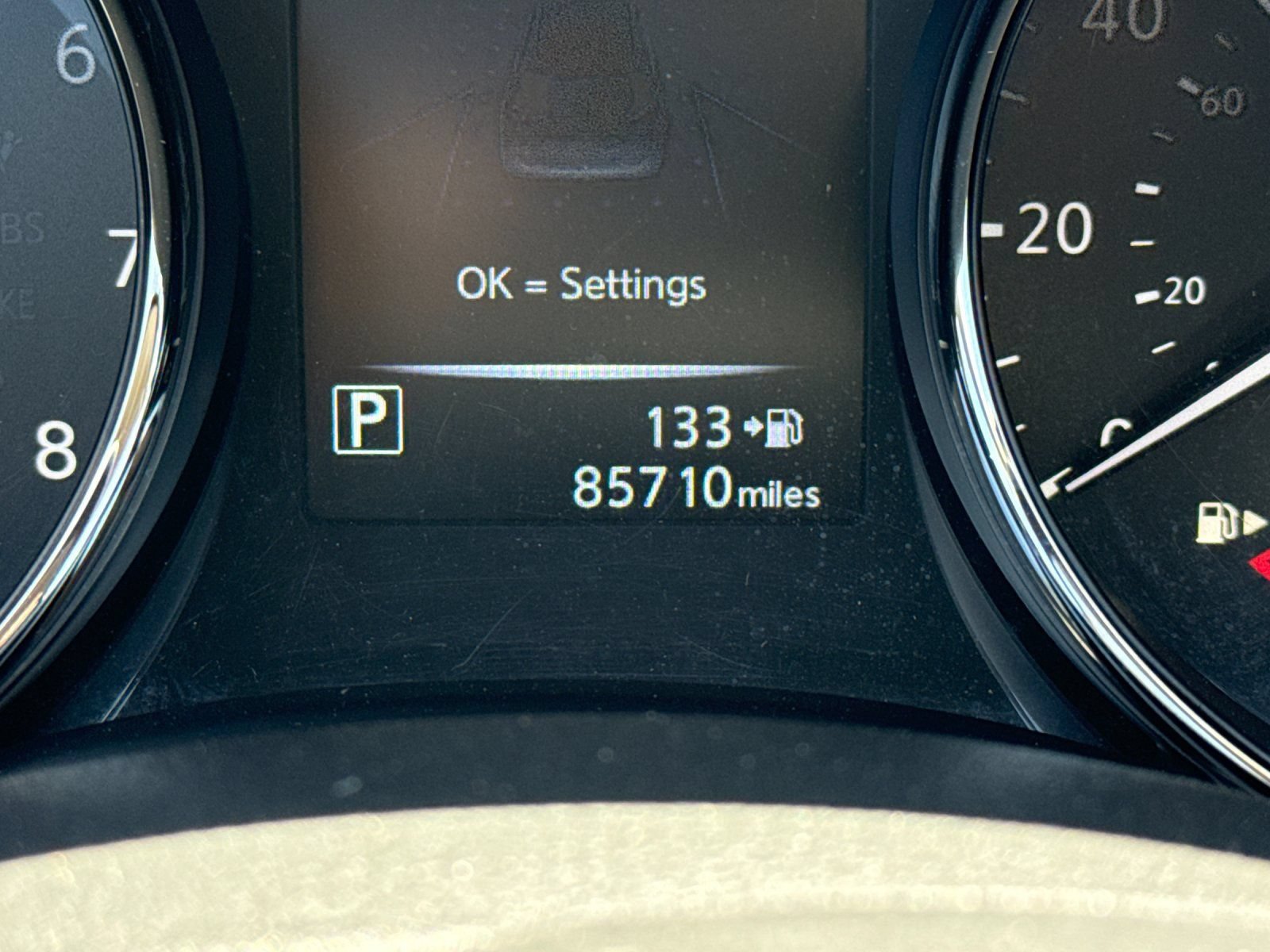 Used 2017 Nissan Rogue SV FWD image 26
