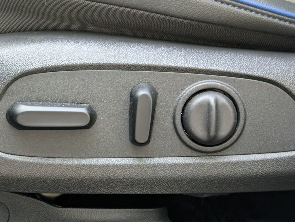 Used 2024 Buick Envista Sport Touring w/ Convenience I Package image 32