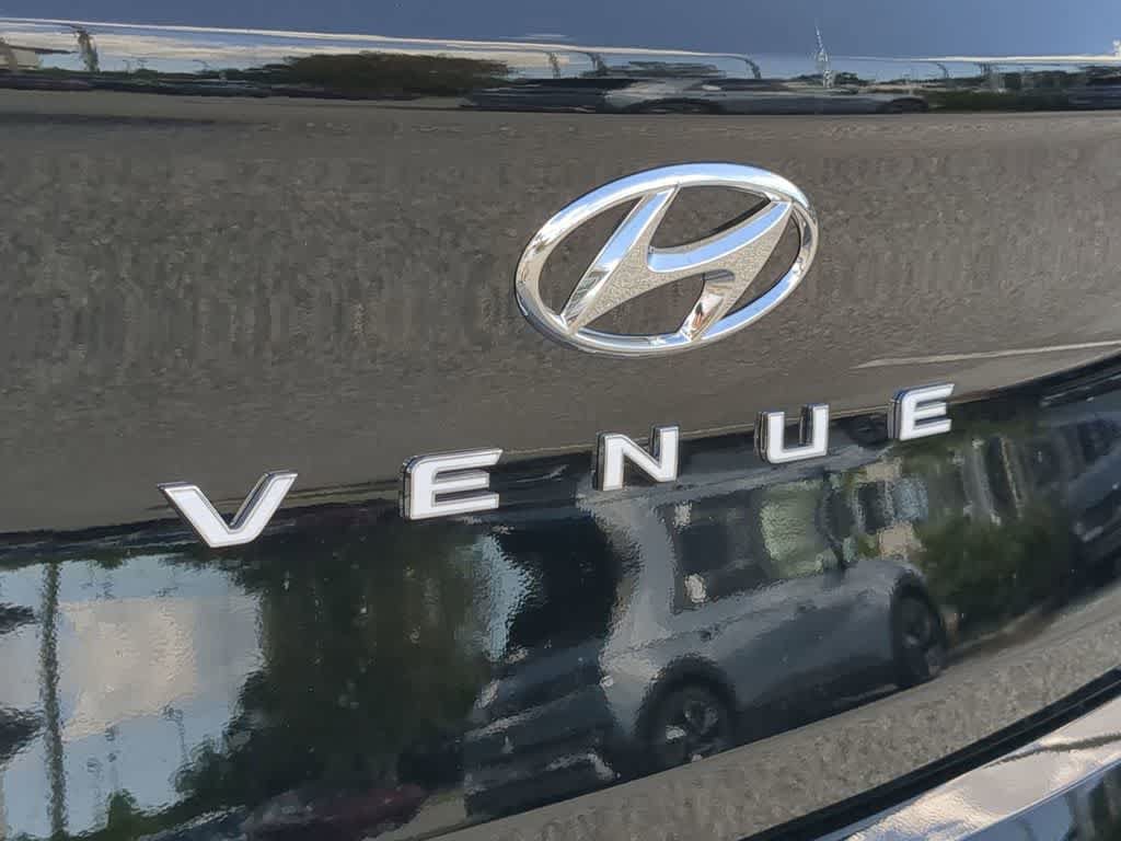 New 2026 Hyundai Venue SEL FWD image 14