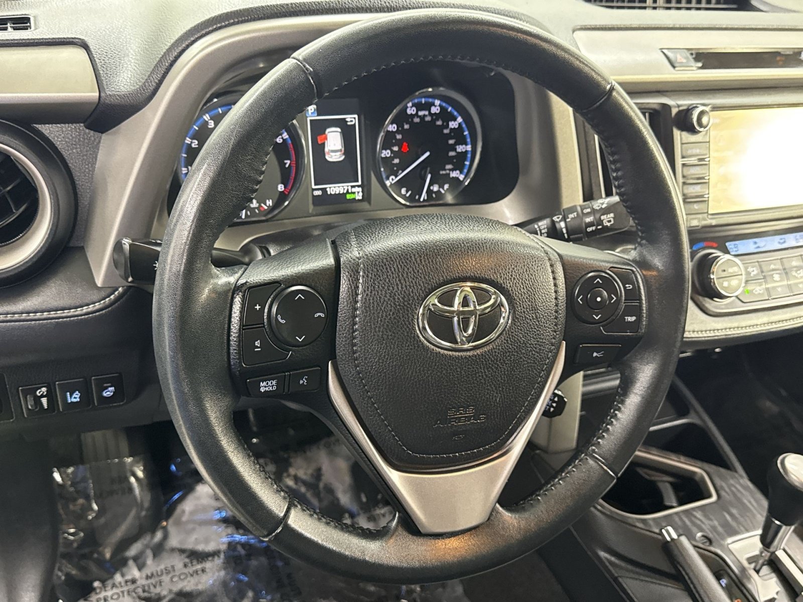 Used 2017 Toyota RAV4 Platinum AWD/4WD image 27