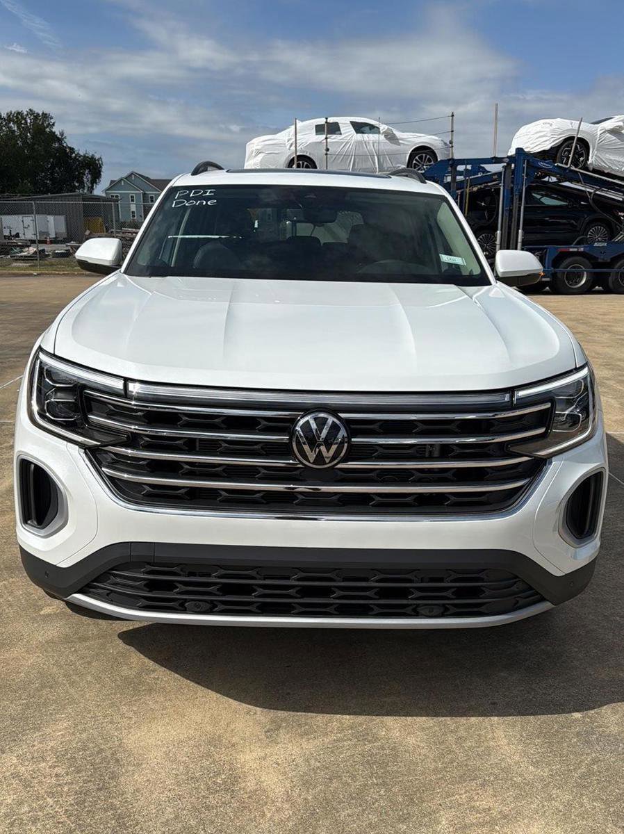 New 2026 Volkswagen Atlas SE image 8