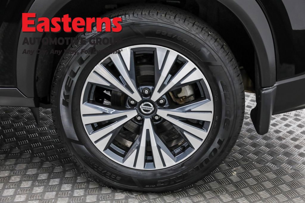 Used 2021 Nissan Rogue SV w/ Premium Package image 36