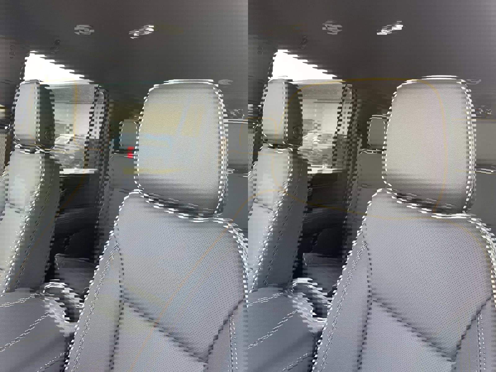 New 2026 GMC Yukon XL Elevation image 23