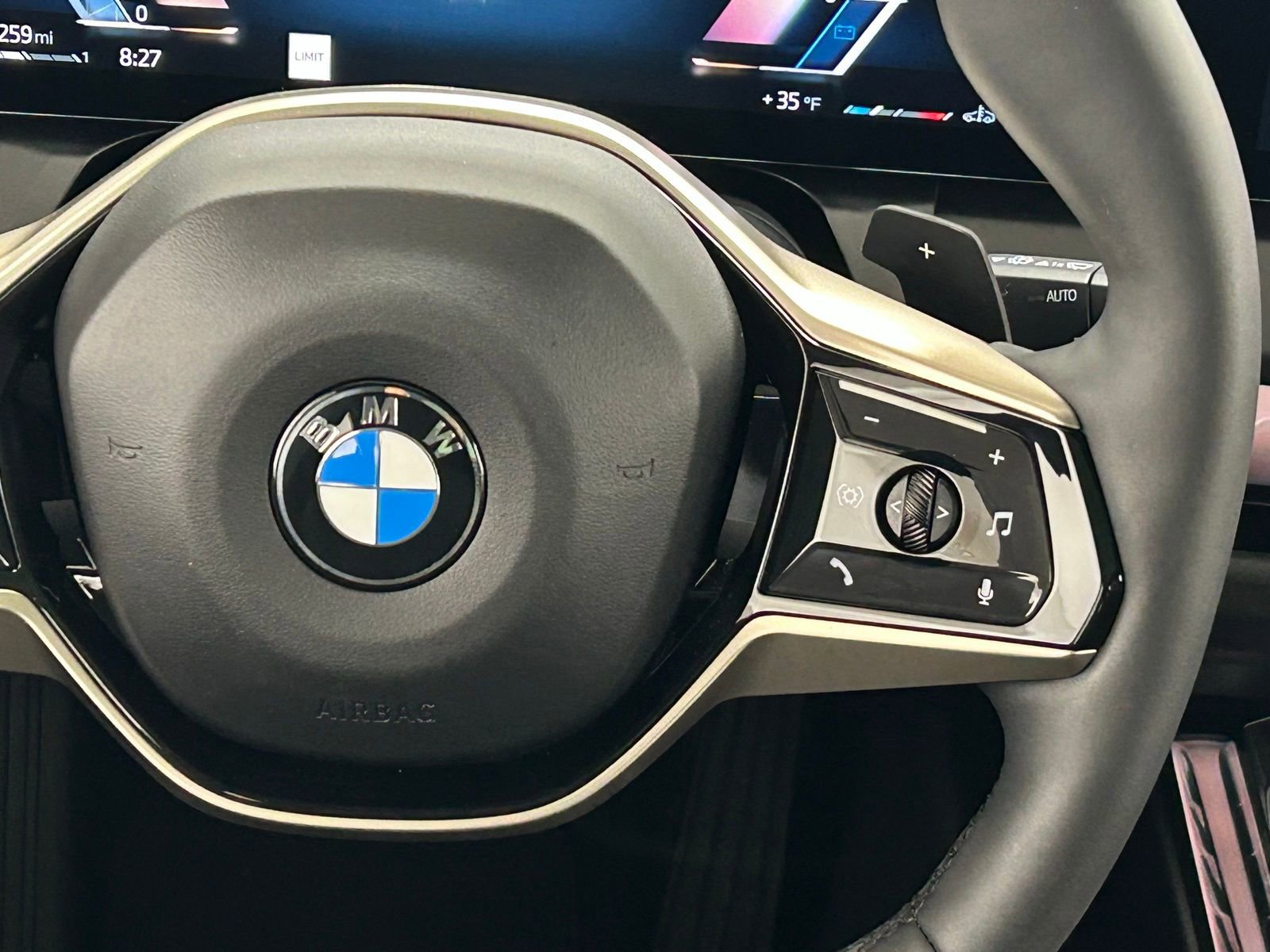 Used 2025 BMW X3 xDrive30i w/ Premium Package image 13