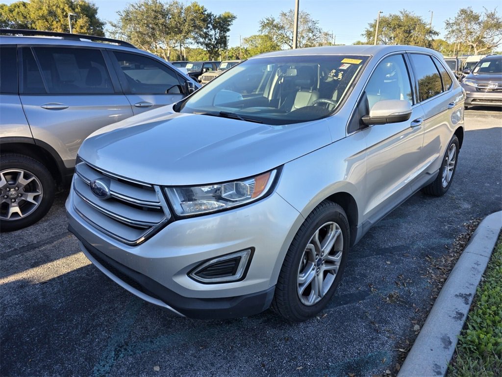 Used 2018 Ford Edge Titanium image 2