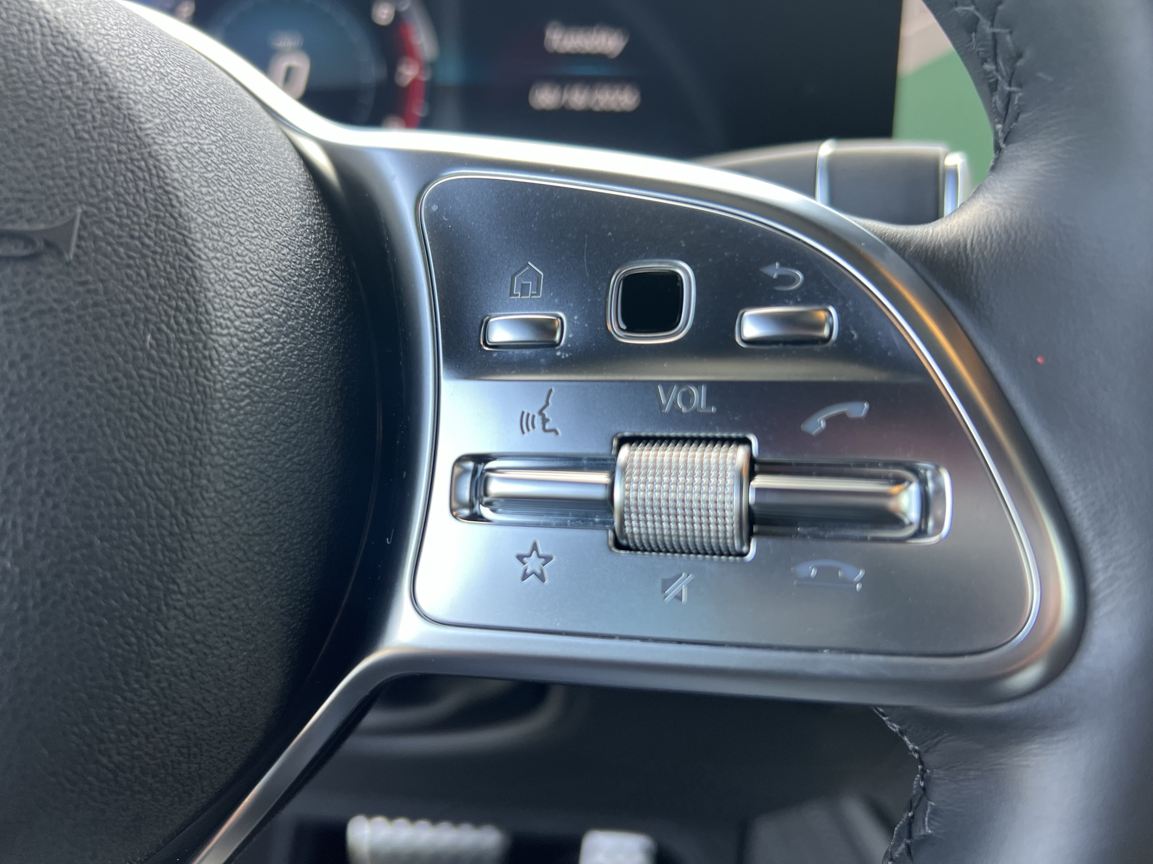 Used 2022 Mercedes-Benz G 550 image 23