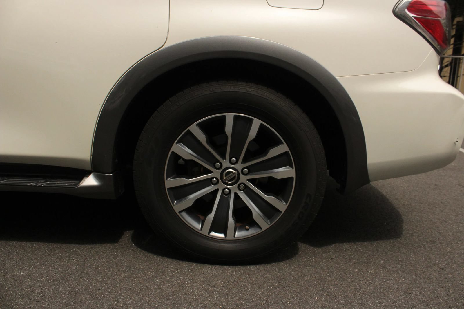 Used 2020 Nissan Armada SL w/ Premium Package RWD image 9