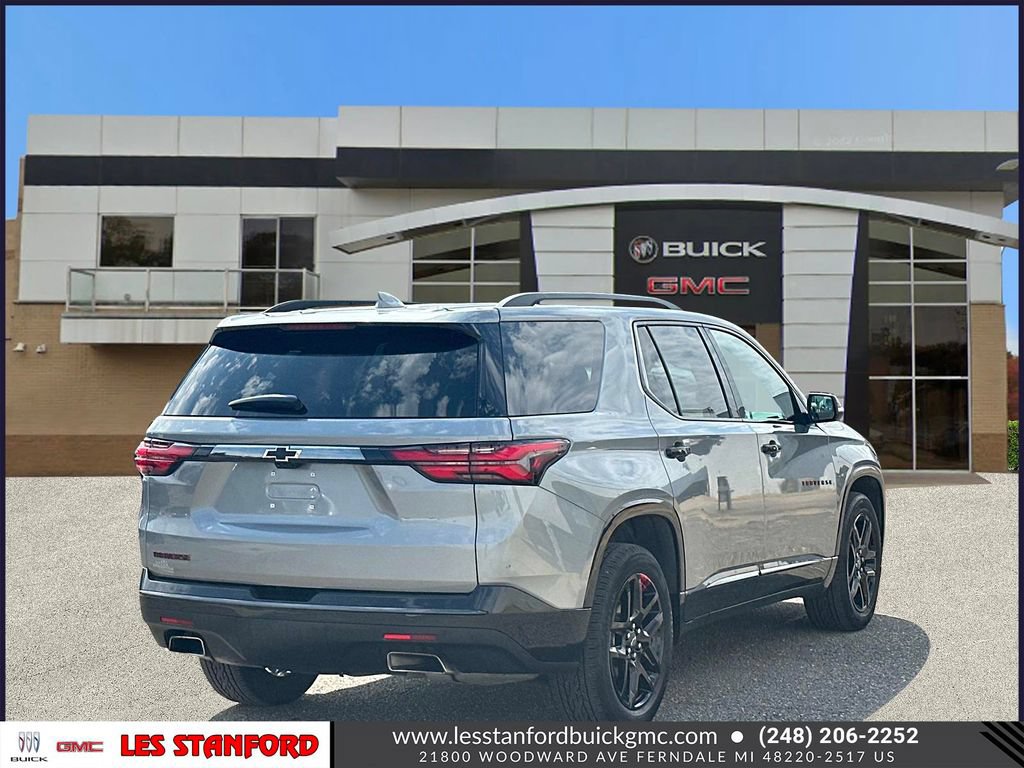 Certified 2023 Chevrolet Traverse Premier w/ Redline Edition FWD image 6