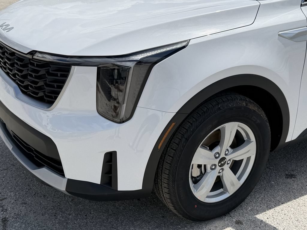 New 2026 Kia Sorento LX FWD image 7