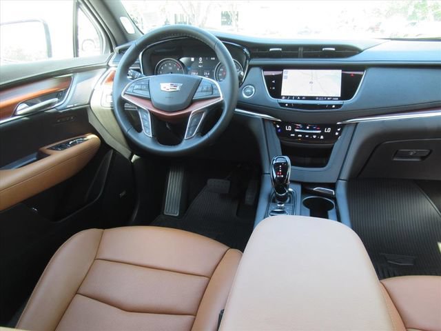 New 2026 Cadillac XT5 Premium Luxury w/ Driver Assist Package FWD image 12