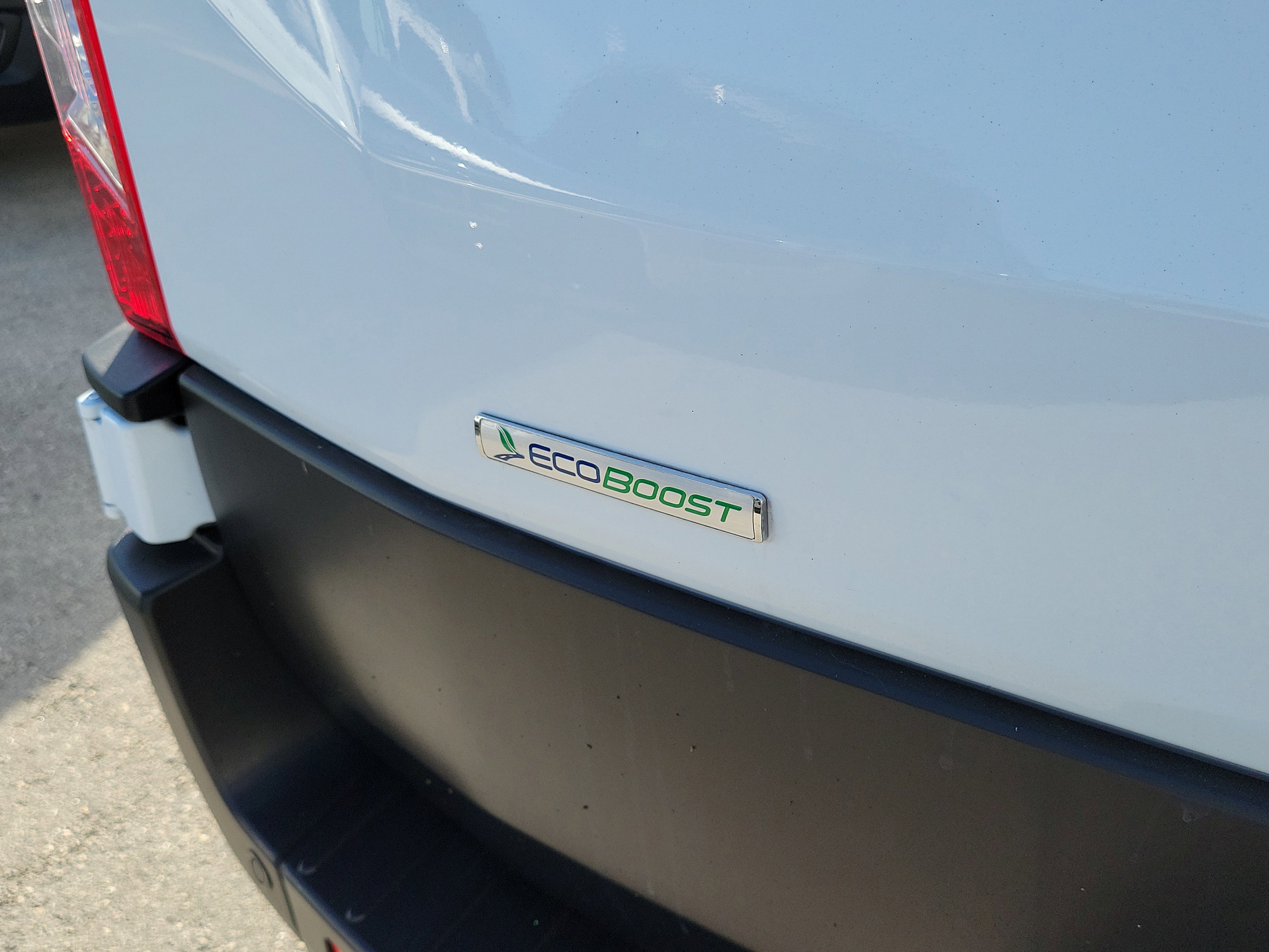 Used 2023 Ford Transit 350 XLT image 31