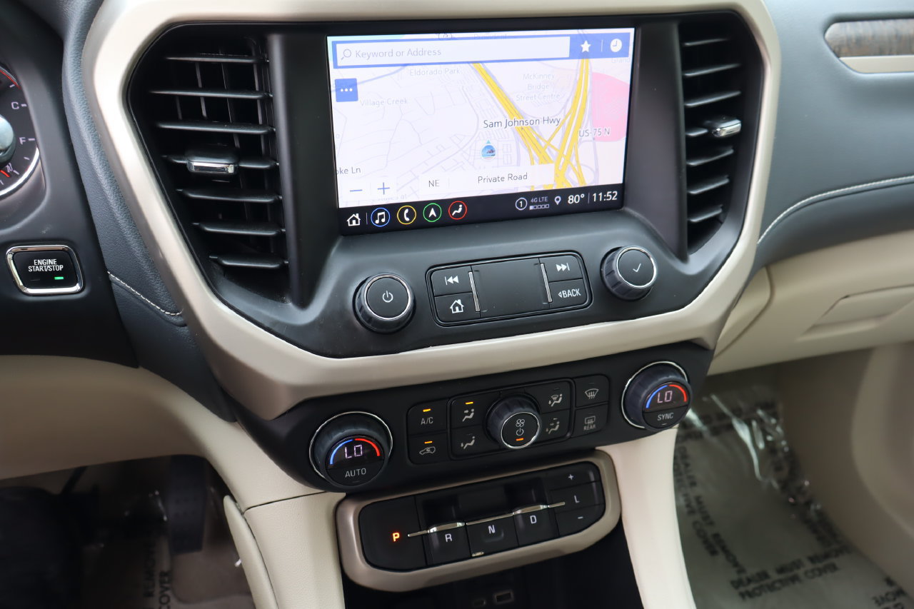 Used 2023 GMC Acadia Denali w/ Denali Ultimate Package FWD image 8