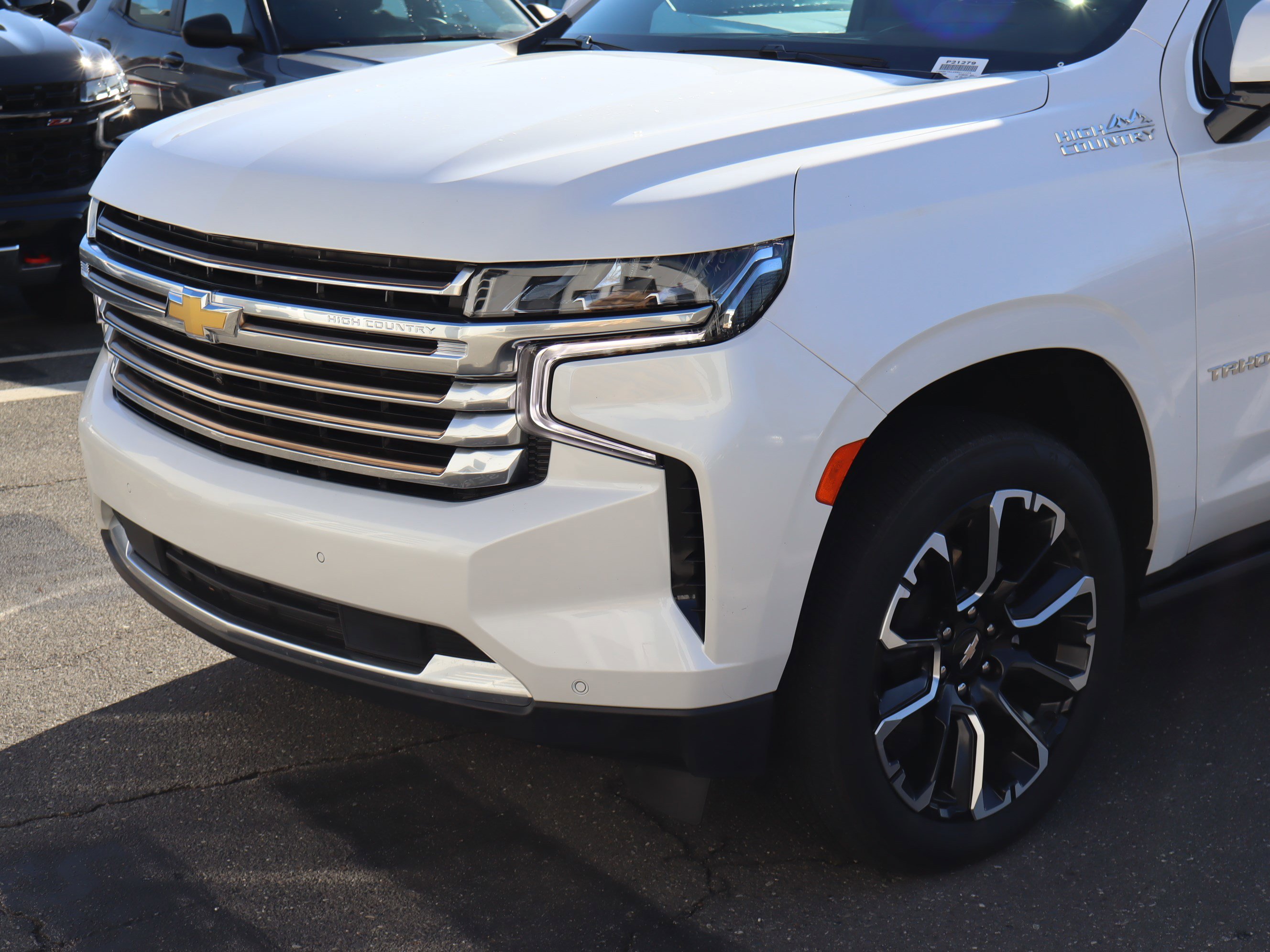 Certified 2024 Chevrolet Tahoe High Country AWD/4WD image 6