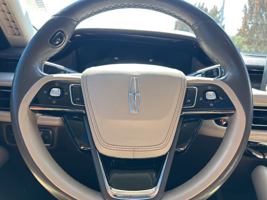 Used 2022 Lincoln Aviator Reserve w/ Elements Package Plus image 22