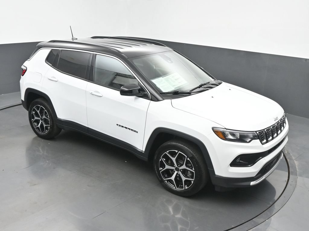 Used 2025 Jeep Compass Limited AWD/4WD image 47