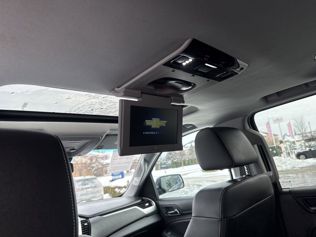Used 2018 Chevrolet Suburban LT image 32
