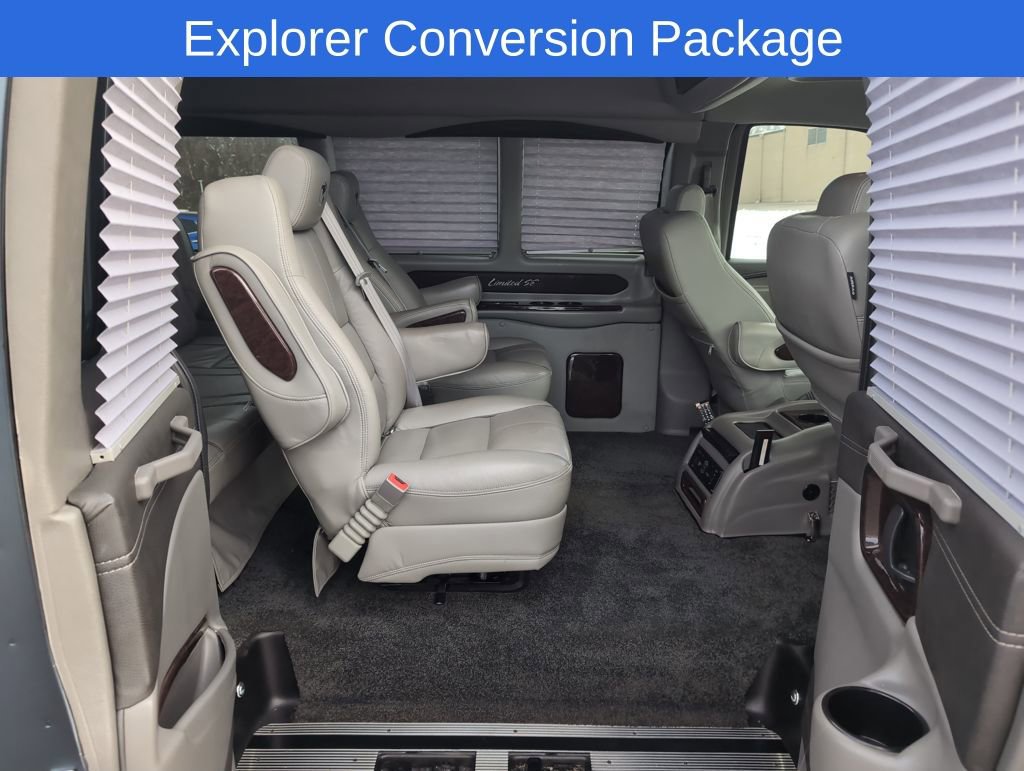 Used 2019 Chevrolet Express 2500 image 9