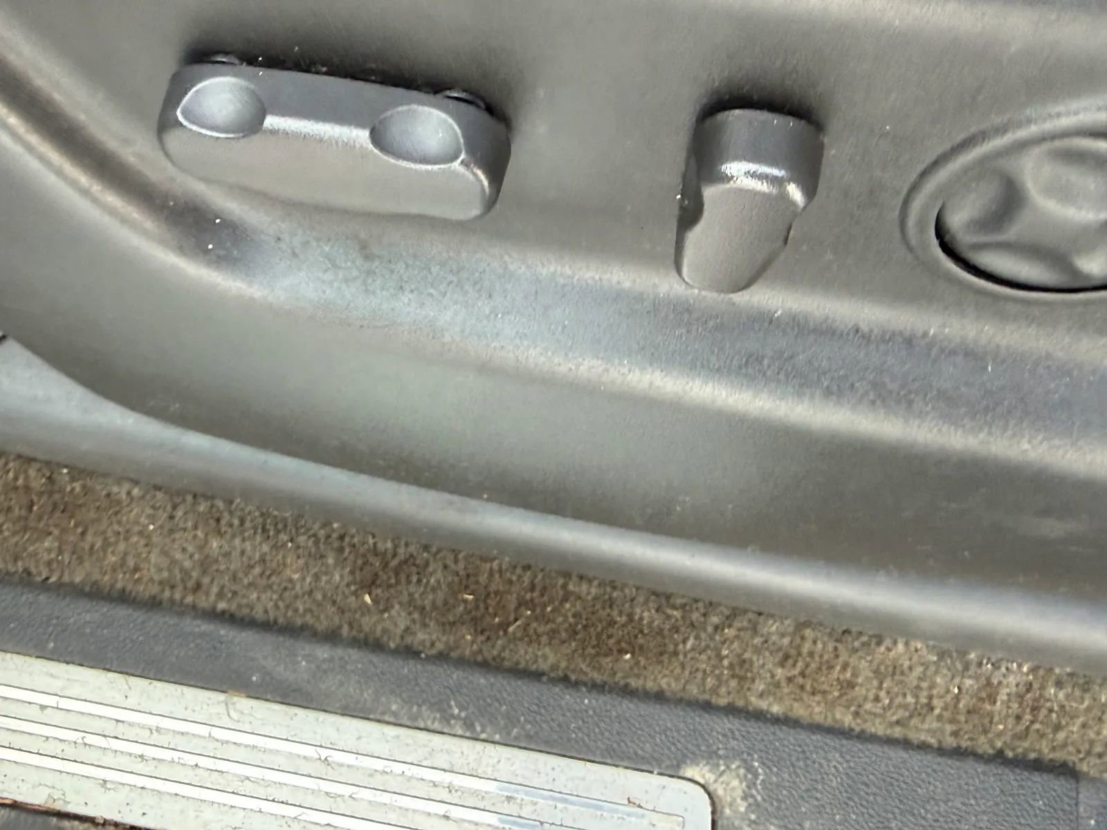 Used 2007 Cadillac Escalade AWD w/ Climate Package image 18