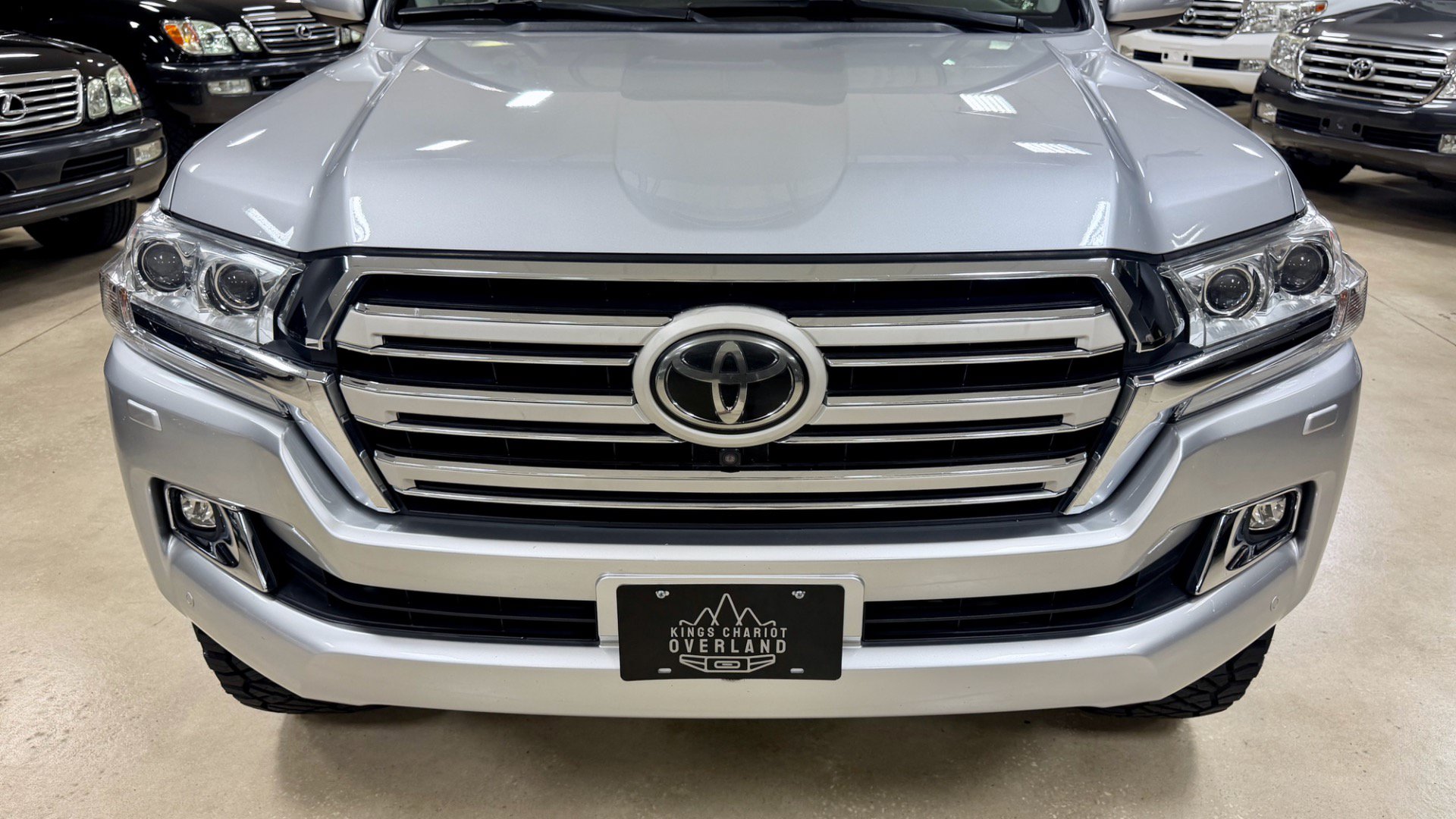 Used 2016 Toyota Land Cruiser AWD/4WD image 18