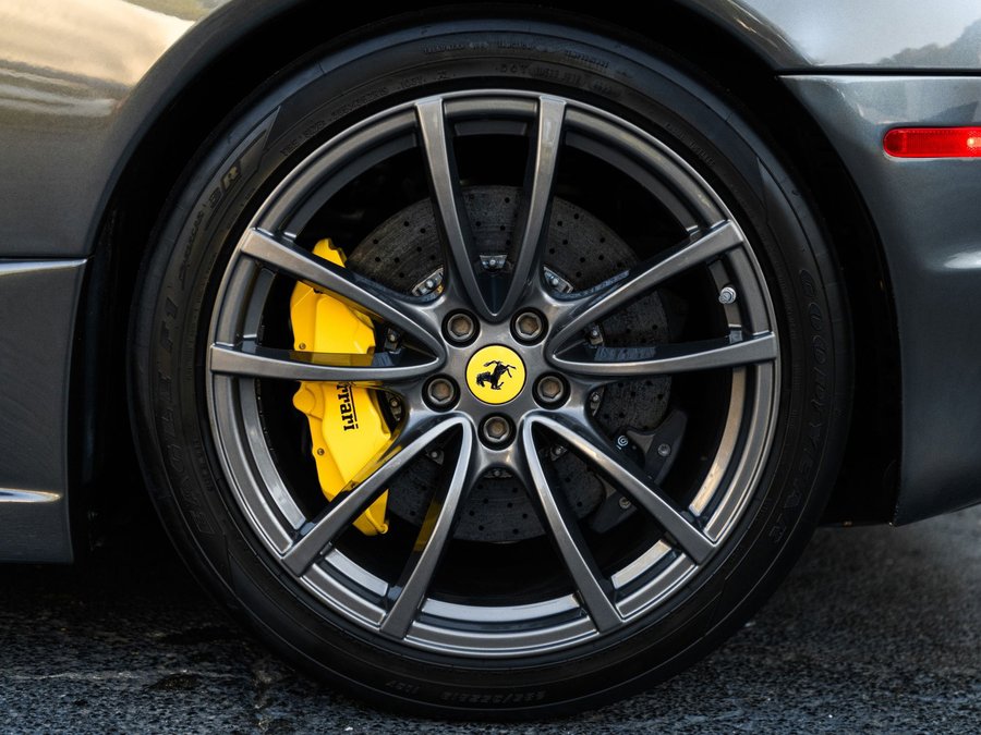 Used 2009 Ferrari F430 Scuderia RWD image 11