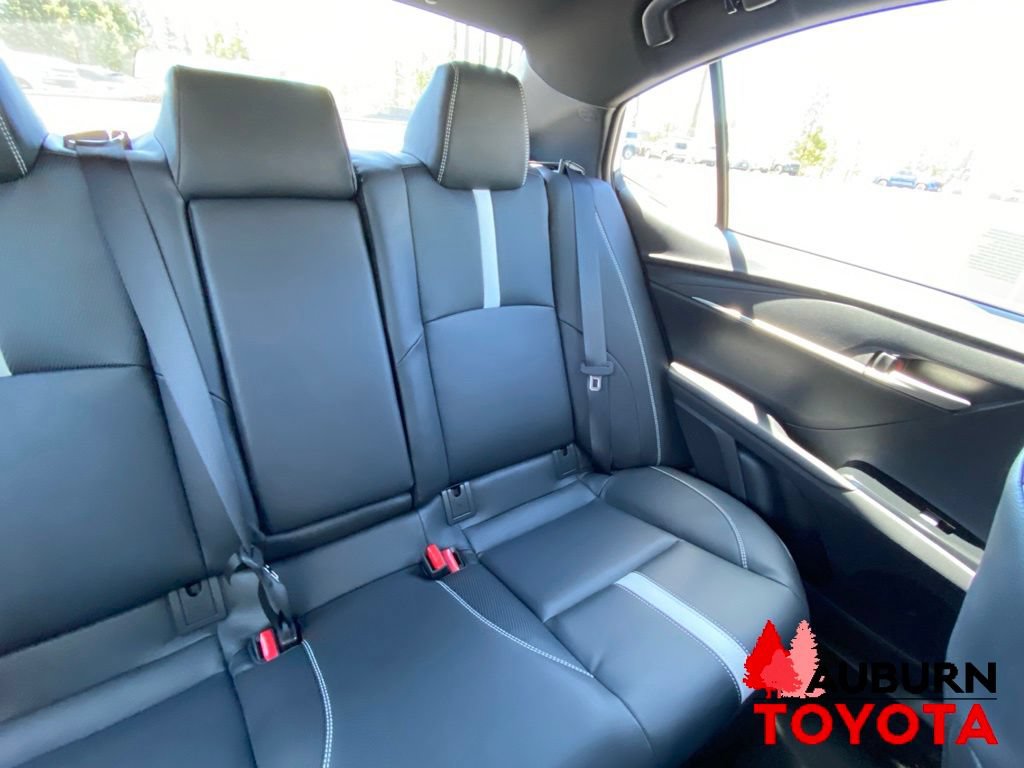 New 2026 Toyota Camry Hybrid AWD/4WD image 17