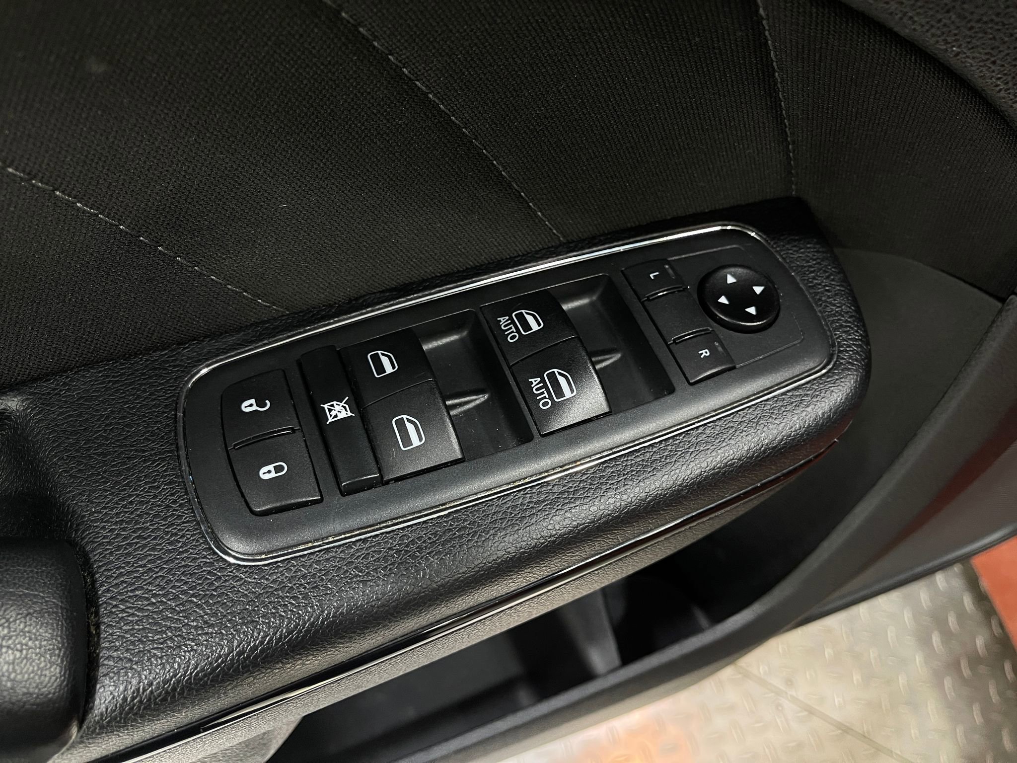 Used 2020 Dodge Charger GT w/ Driver Convenience Group image 15