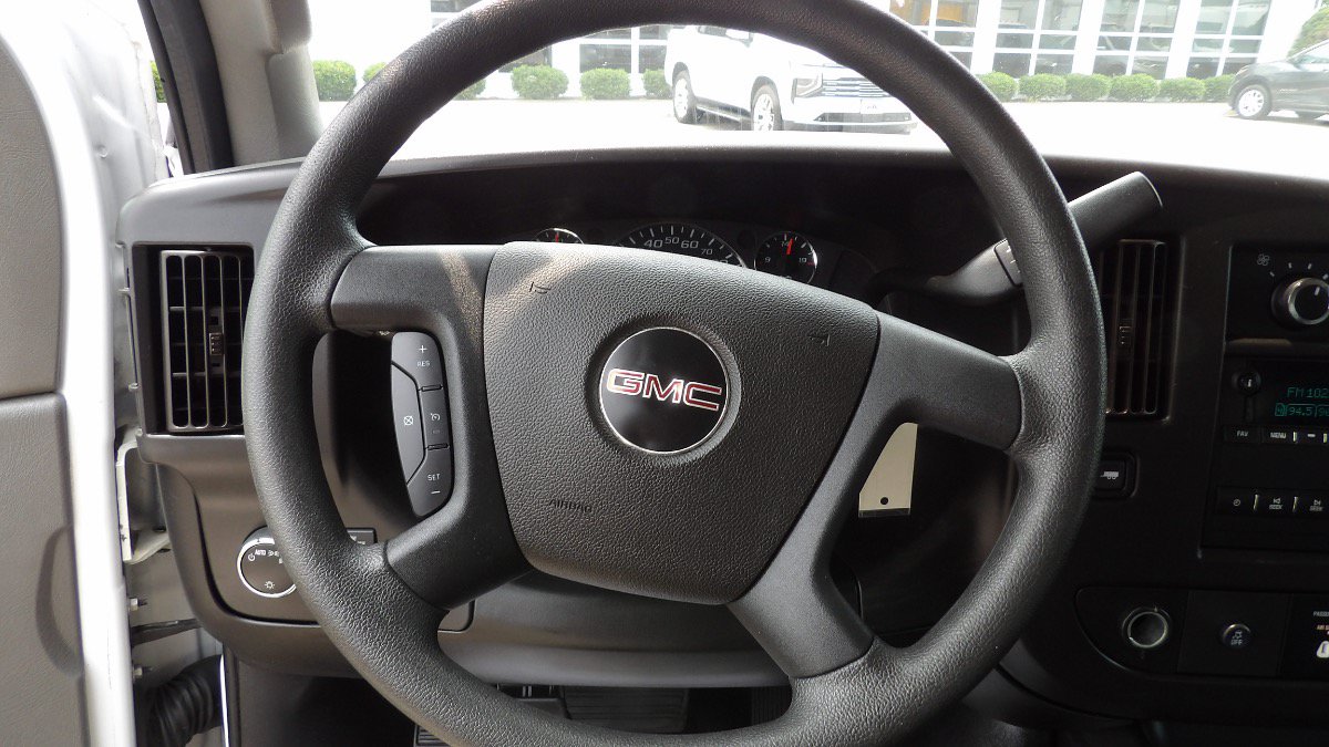 Used 2020 GMC Savana 2500 Extended w/ Driver Convenience Package RWD image 11