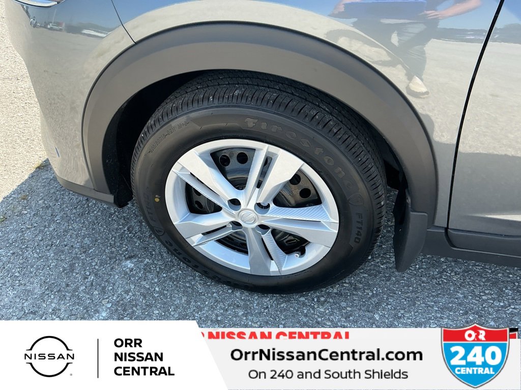 New 2025 Nissan Kicks Play S image 9