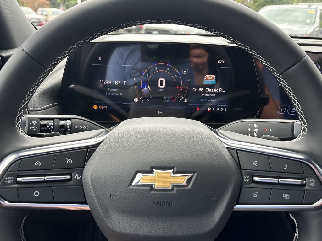 New 2026 Chevrolet Traverse LT image 13