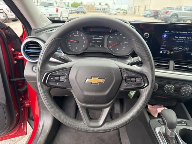 Used 2026 Chevrolet Trax LS FWD image 23