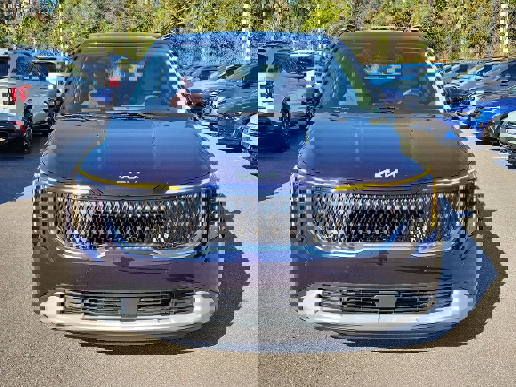 New 2026 Kia Carnival EX FWD image 2