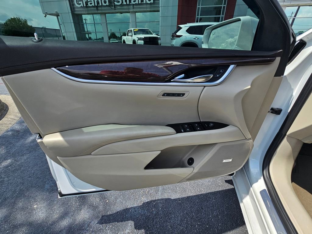 Used 2016 Cadillac XTS Luxury w/ Driver Awareness Package AWD/4WD image 9