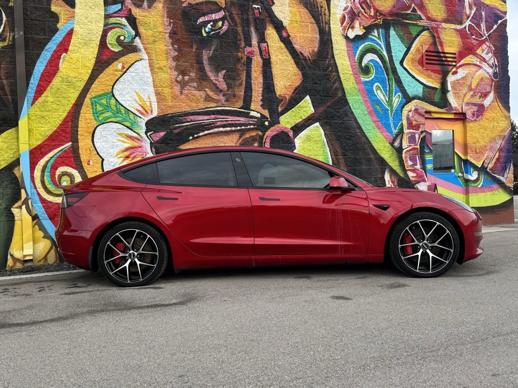 Used 2021 Tesla Model 3 Performance image 8