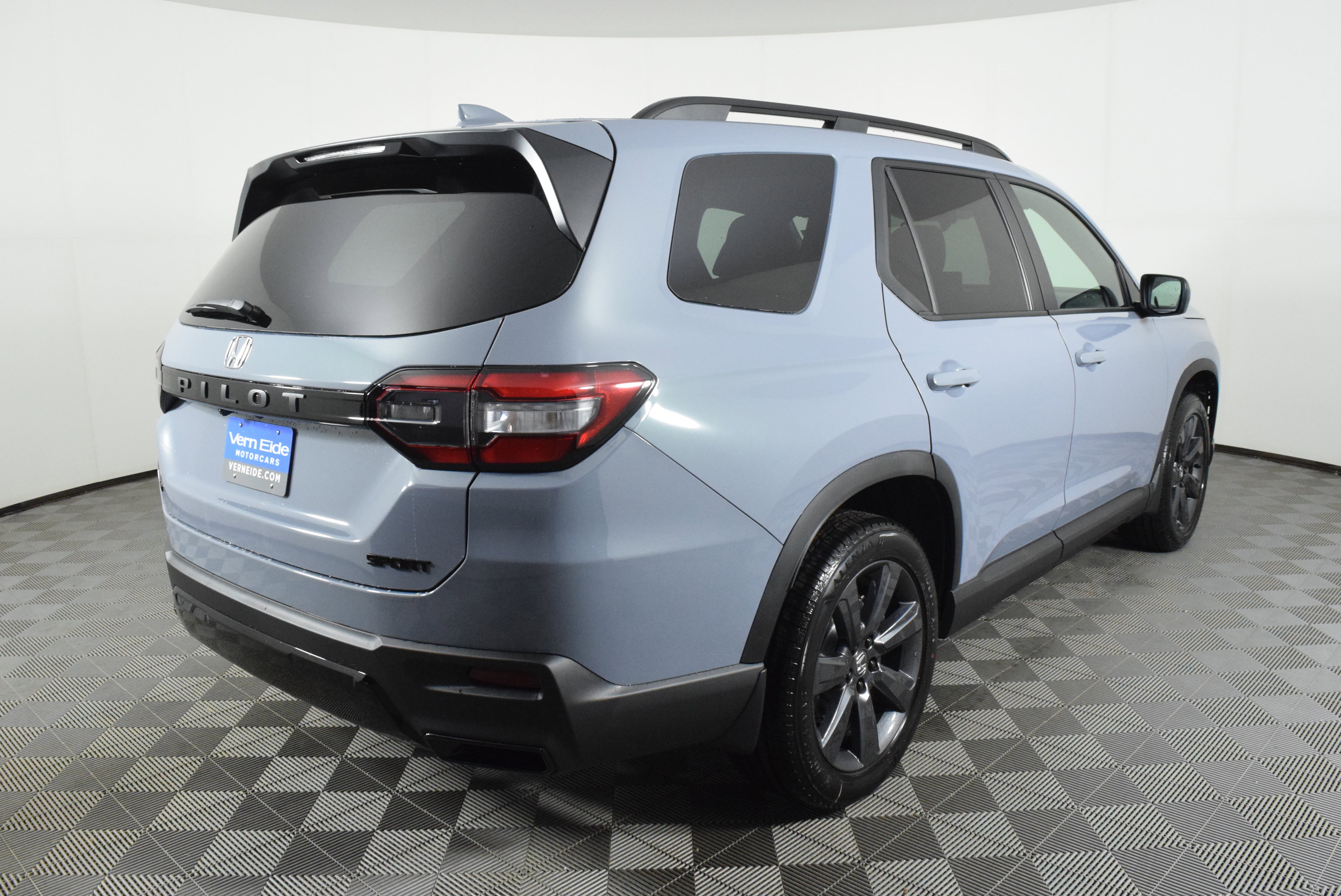 New 2026 Honda Pilot Sport image 6