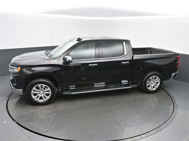 Used 2025 Chevrolet Silverado 1500 LTZ w/ LTZ Premium Package image 39