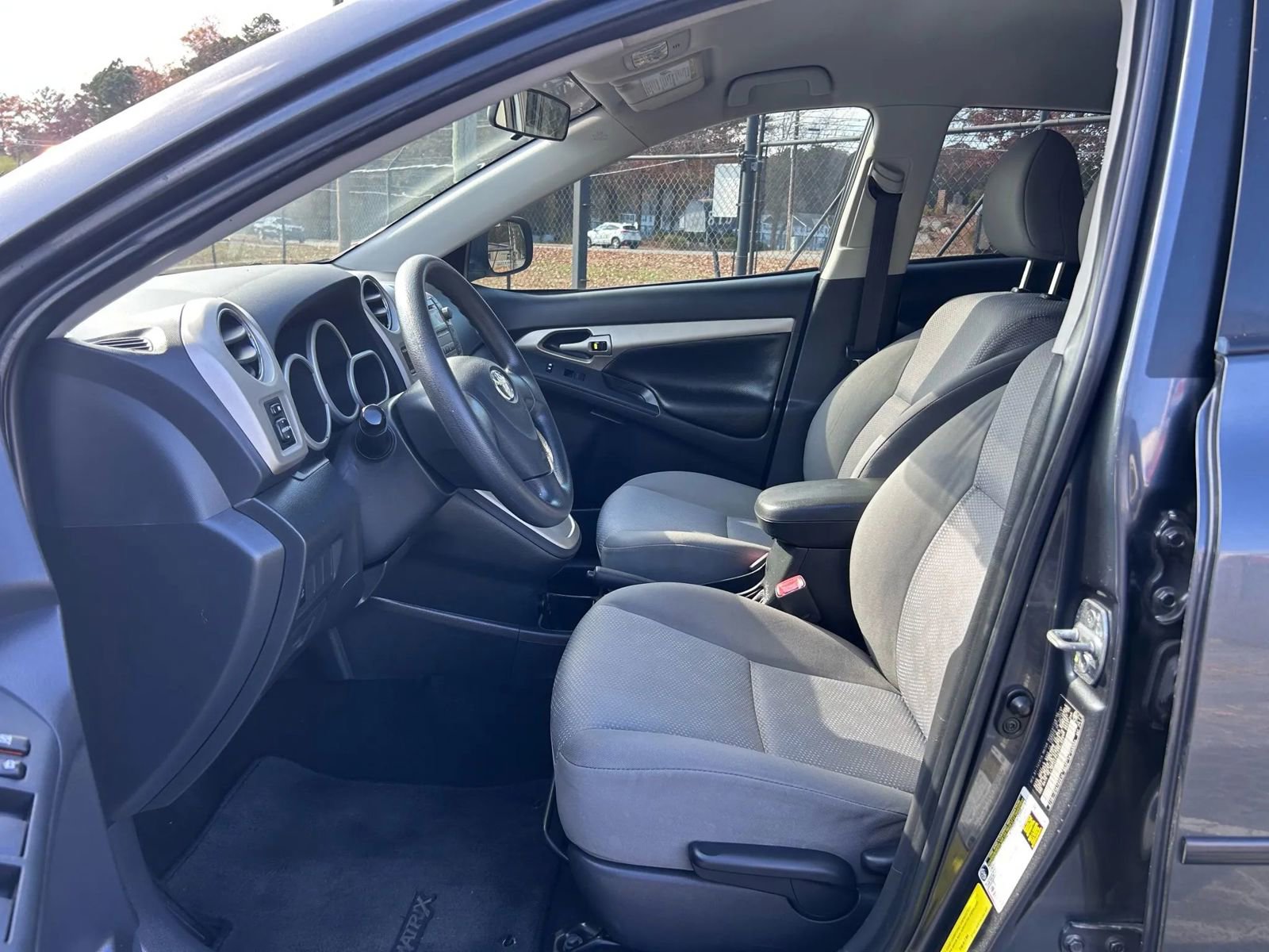 Used 2010 Toyota Matrix image 6