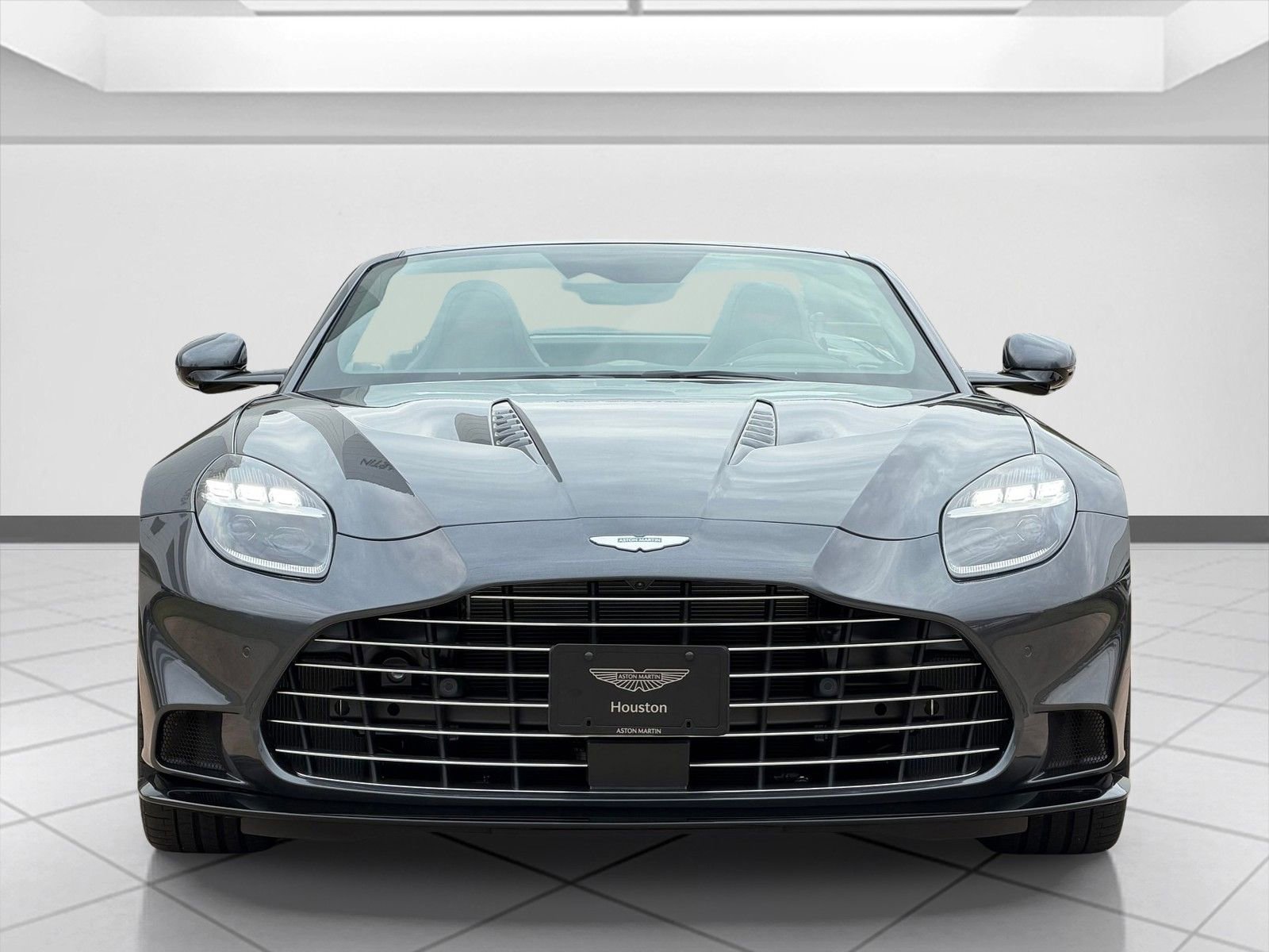 New 2026 Aston Martin Vanquish Convertible image 11