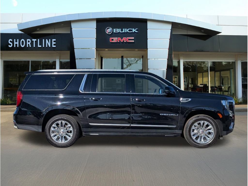 Used 2024 GMC Yukon XL Denali w/ Max Trailering Package AWD/4WD image 2