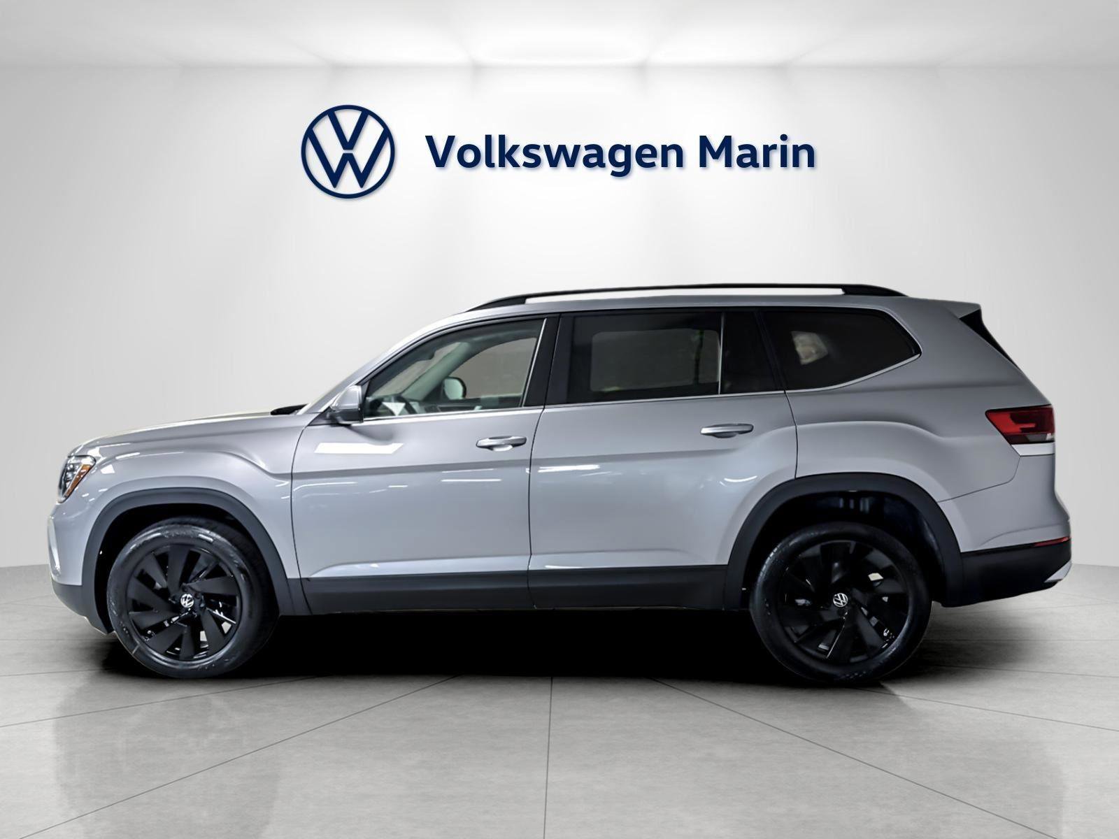 New 2026 Volkswagen Atlas SE image 2