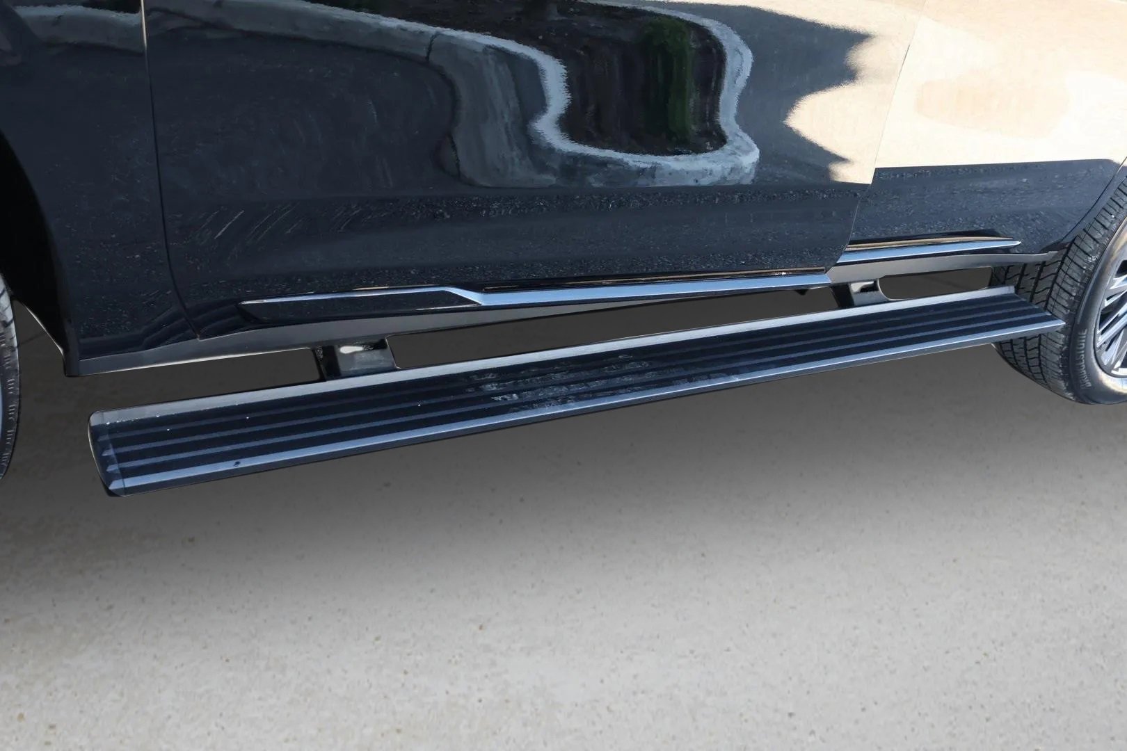 Used 2025 Cadillac Escalade Sport Platinum w/ LPO, ONYX Package image 10